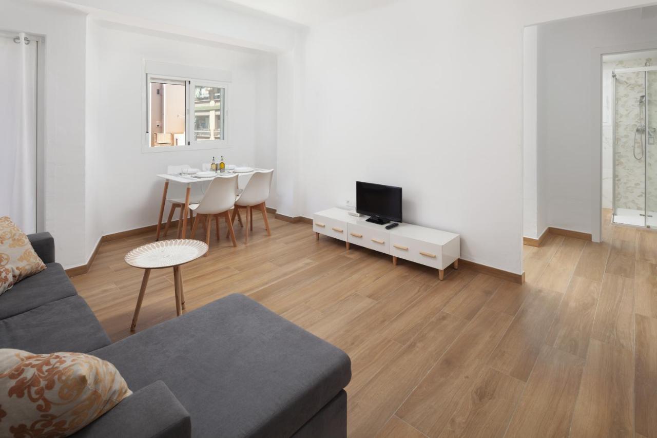 Apartamento Nuria Torre Del Mar Kültér fotó